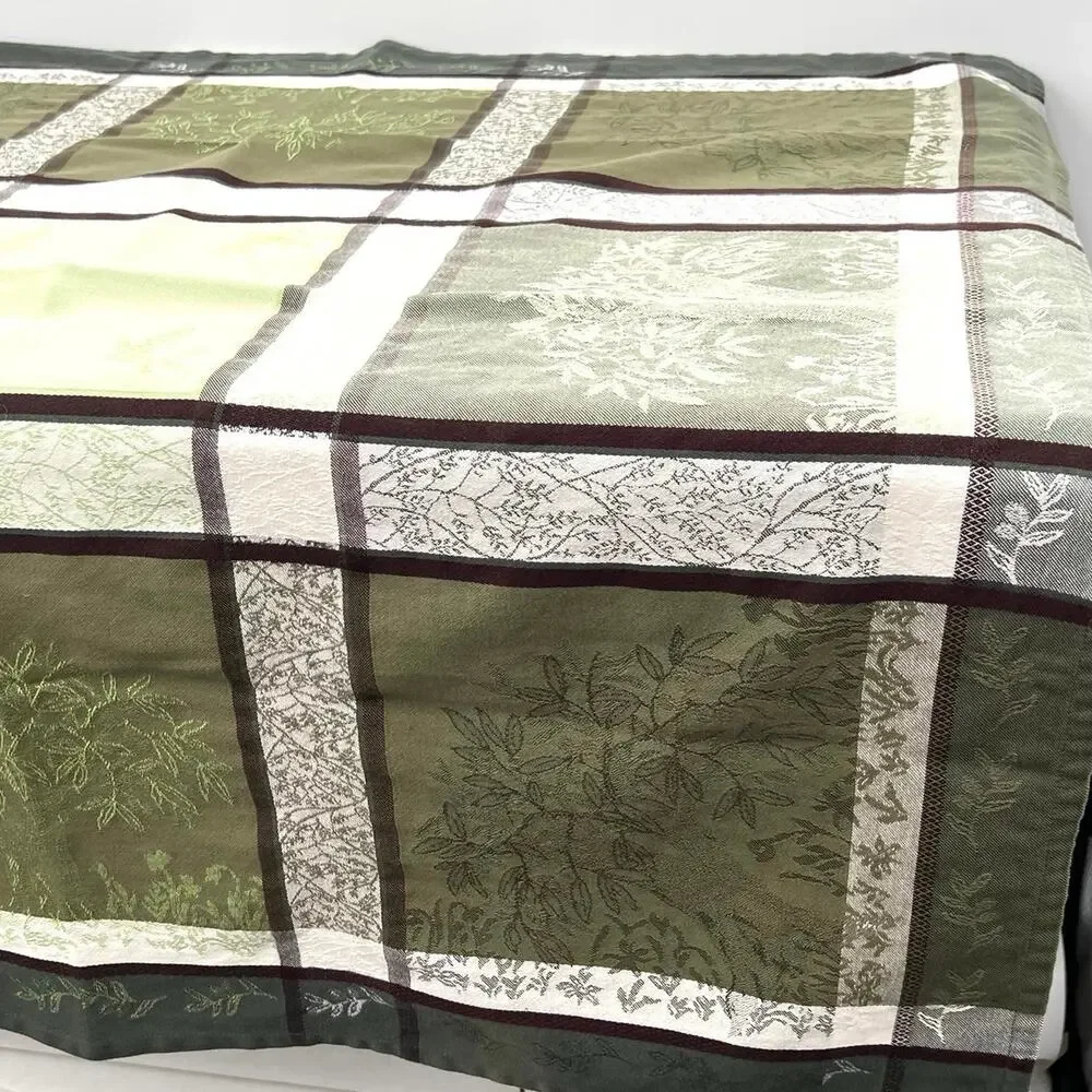 Les Tissages du Soleil French Provencal jacquard tablecloth